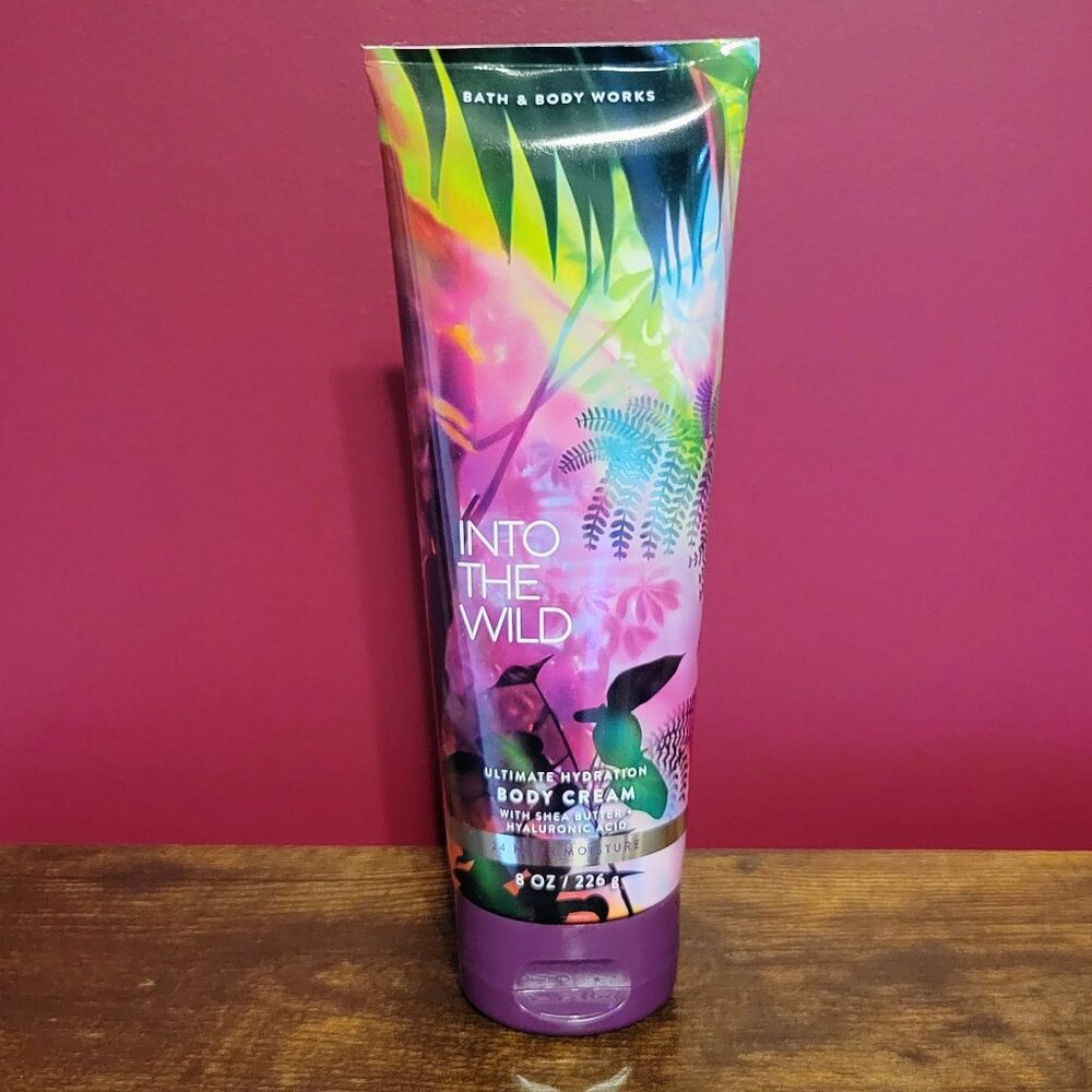 Bath & Body Works Into the Wild Hydrating Lotion, NWT
